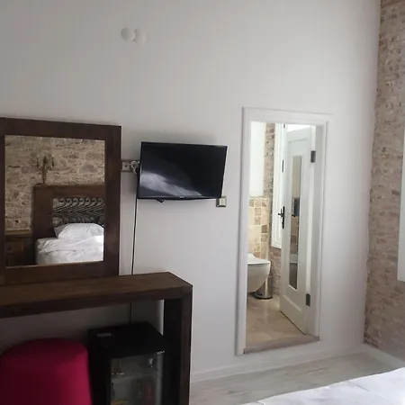 King Aegeus Otel 2*