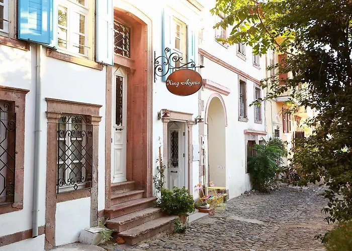 King Aegeus ホテル 2*