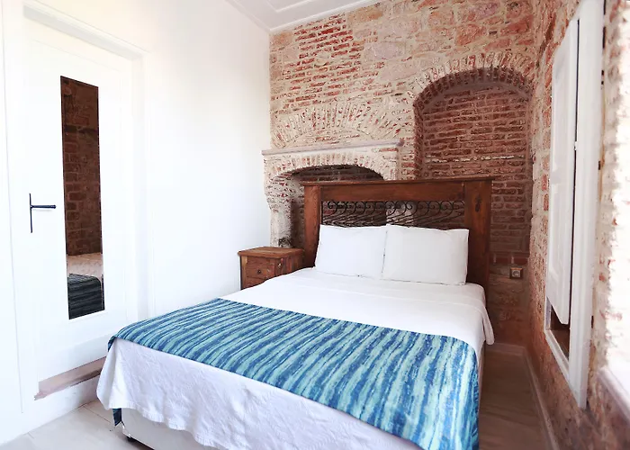 Hotel King Aegeus 2*