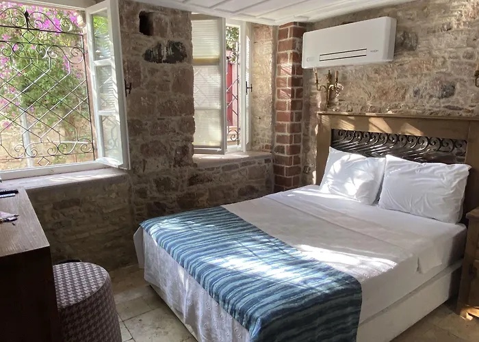 King Aegeus Hotel 2*