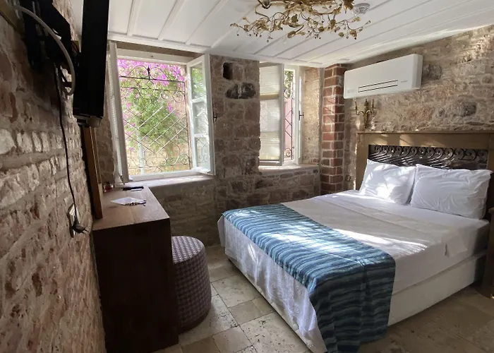 Hotel King Aegeus 2*